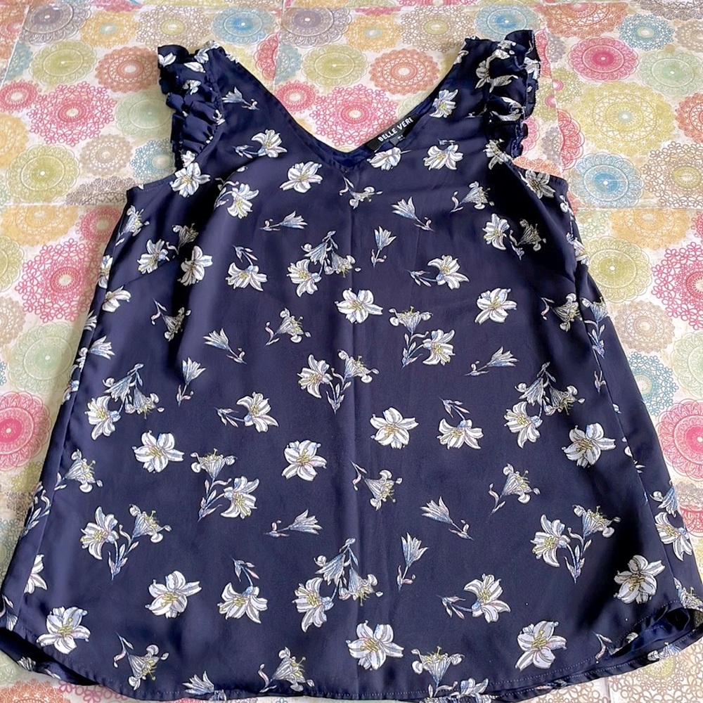 Belle Vere Sleeveless Floral Tank